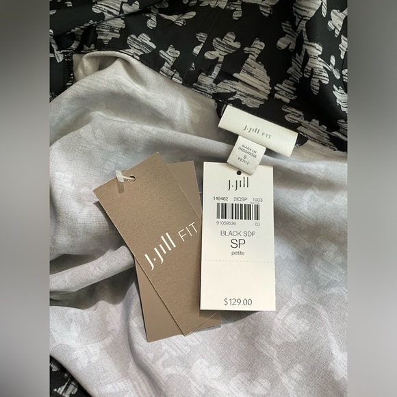 J.JILL Fit On The Go Hooded Jacket/WindbreakerBlack 1/2 Zip Size Small Petite - Picture 10 of 12